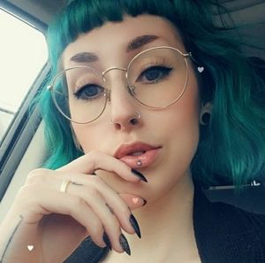 Meet your Posher, Kaylee